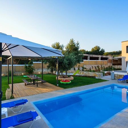 Villa Abelizia Chrissi Akti Chania Exterior foto
