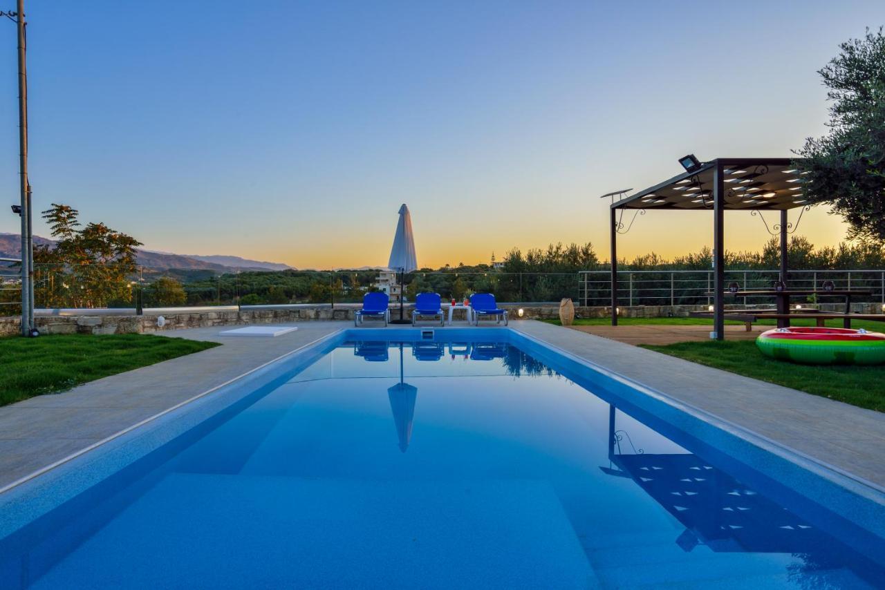 Villa Abelizia Chrissi Akti Chania Exterior foto
