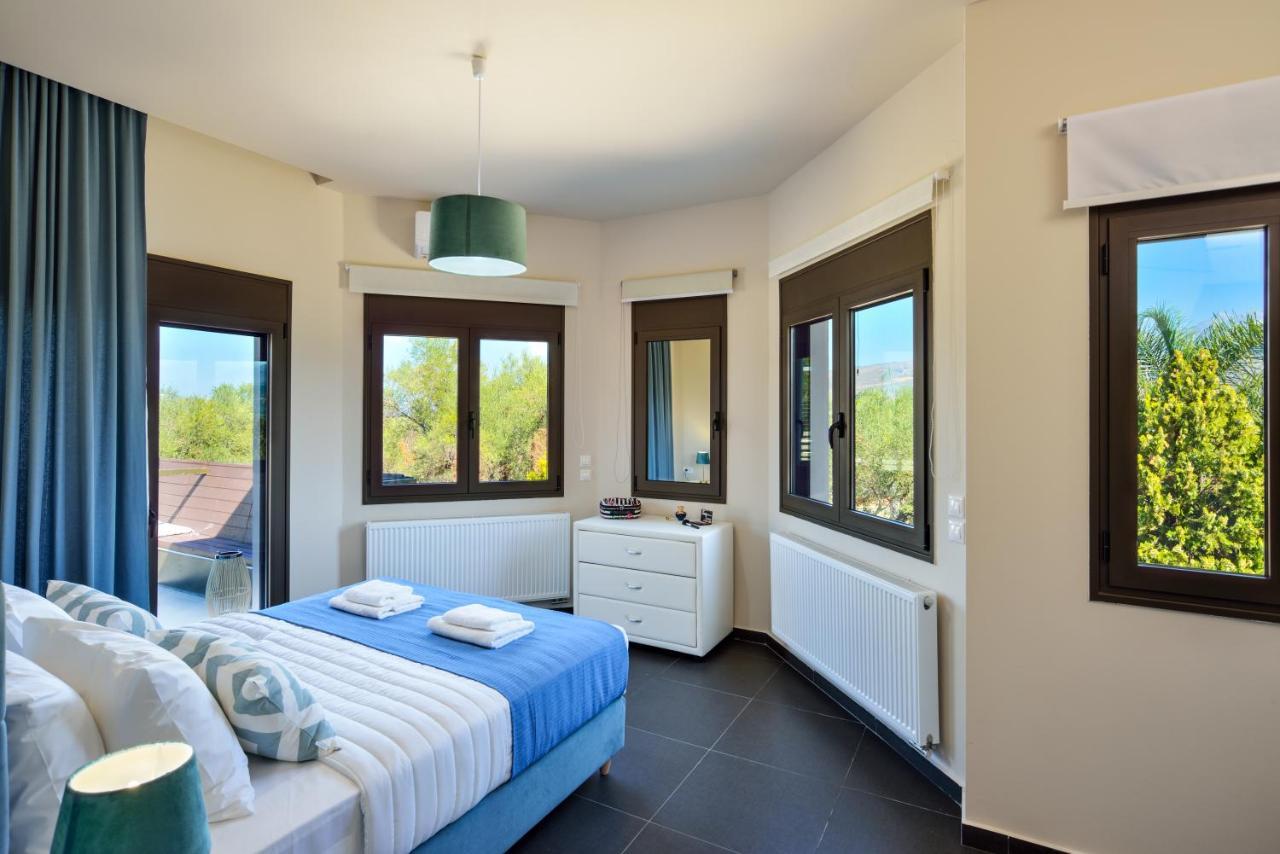 Villa Abelizia Chrissi Akti Chania Exterior foto
