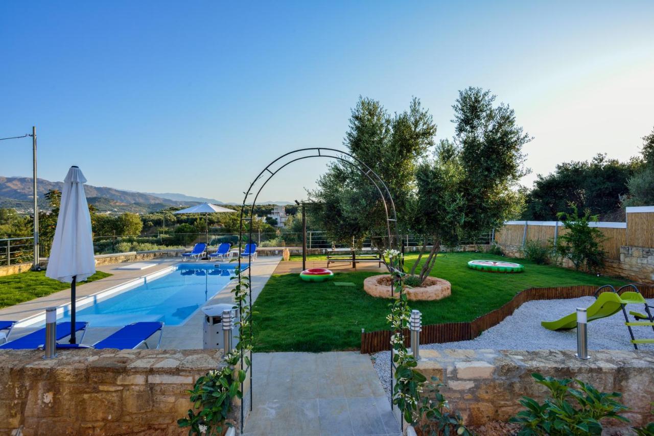 Villa Abelizia Chrissi Akti Chania Exterior foto