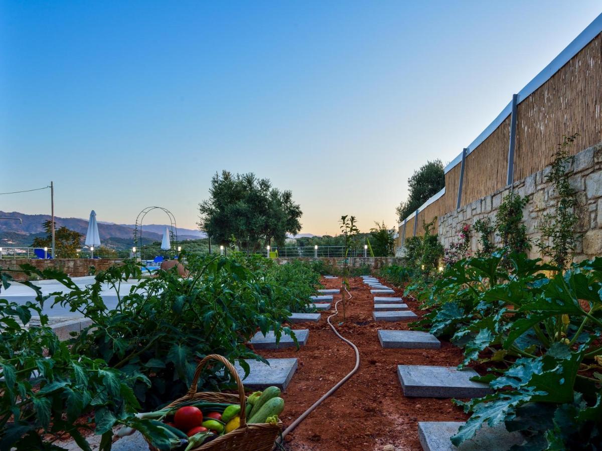 Villa Abelizia Chrissi Akti Chania Exterior foto